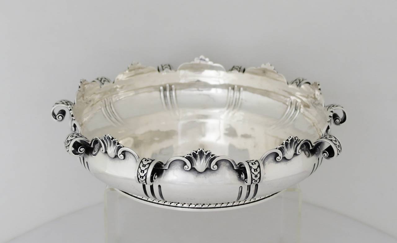 William Comyns for Tiffany Sterling Silver Large Centerpiece Bowl In Excellent Condition In New York, NY