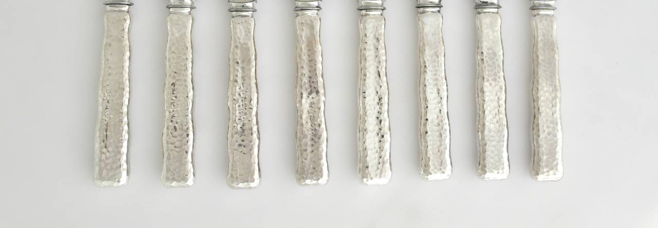 Late 19th Century Tiffany Sterling Silver Lap over Edge Set of Eight Hammered Luncheon Knives
