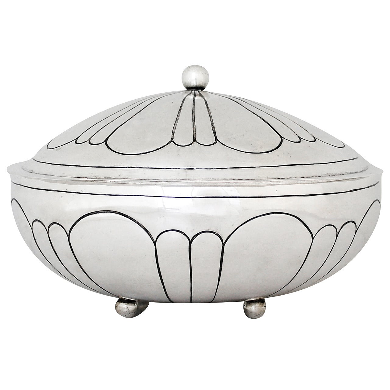 Maciel Art Deco Sterling Silver Serving Bowl with Lid and Ladle For Sale
