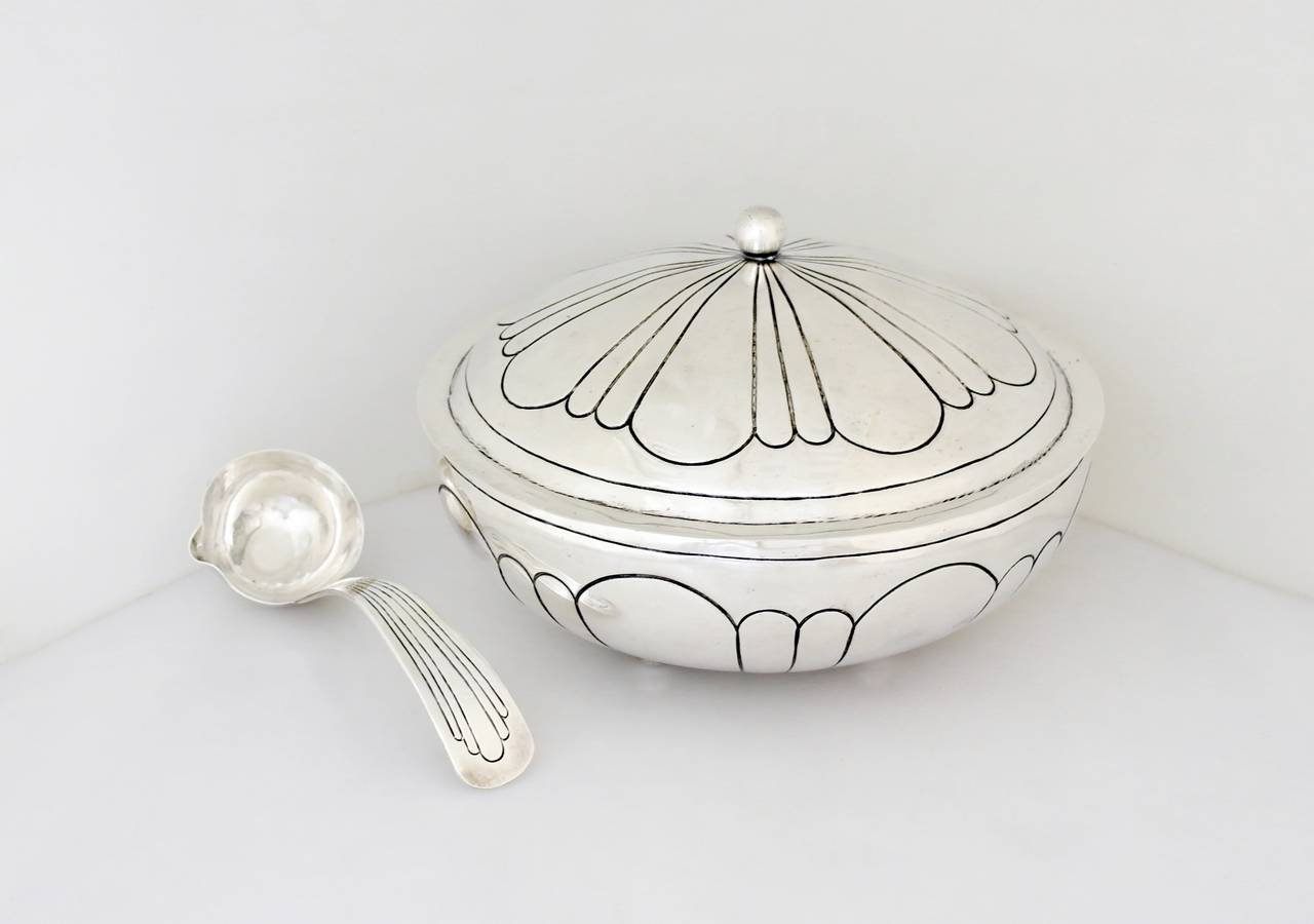 Mexican Maciel Art Deco Sterling Silver Serving Bowl with Lid and Ladle For Sale