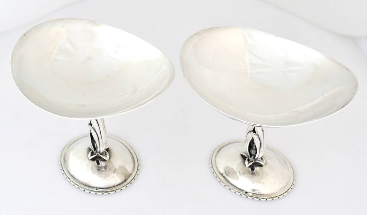 RARE Cellini Craft Chicago Hand-Wrought Sterling Silver Pair of Tazzas, 1920 1
