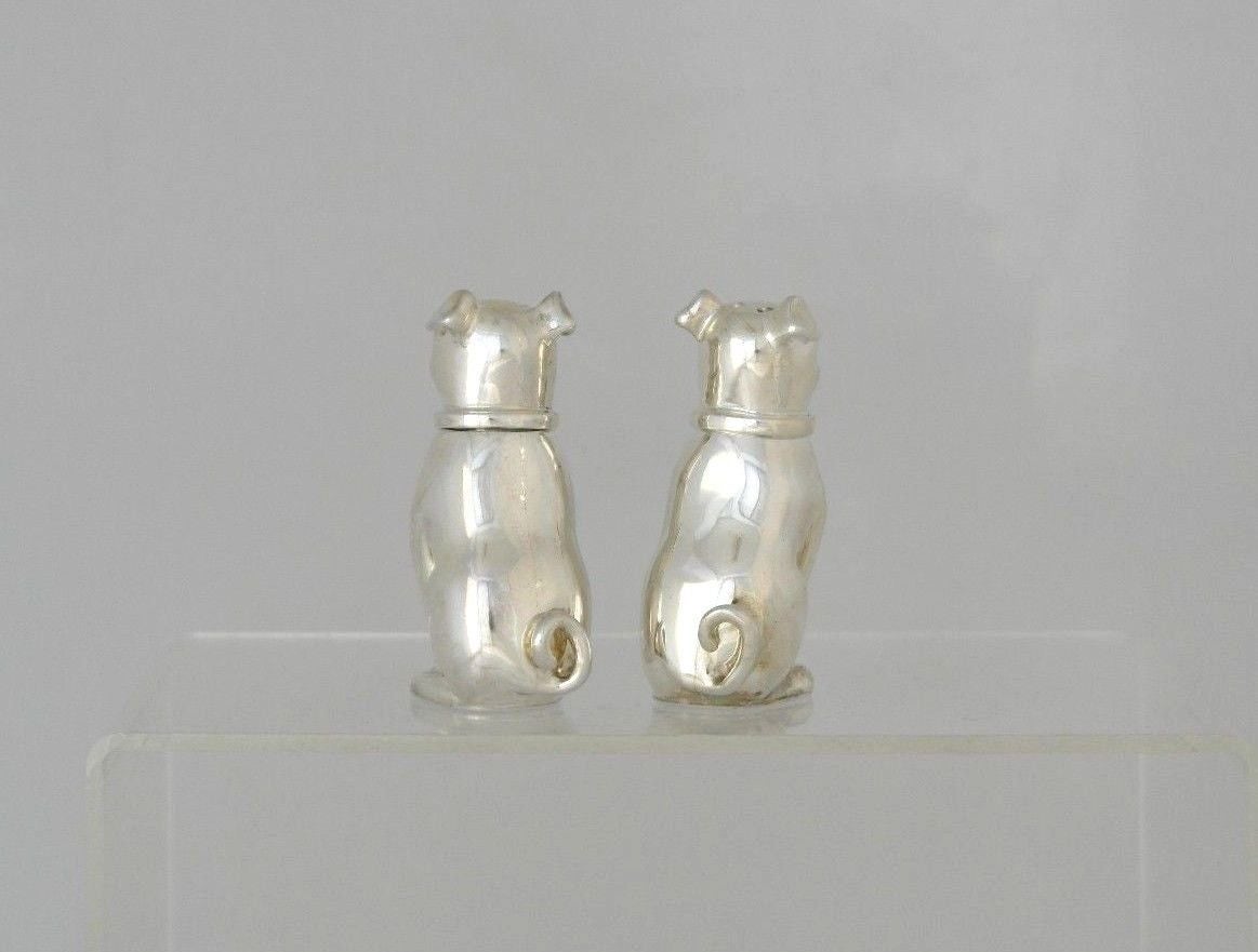 Charming English Sterling Silver Figural Pugs Salt and Pepper Shakers In Excellent Condition In New York, NY