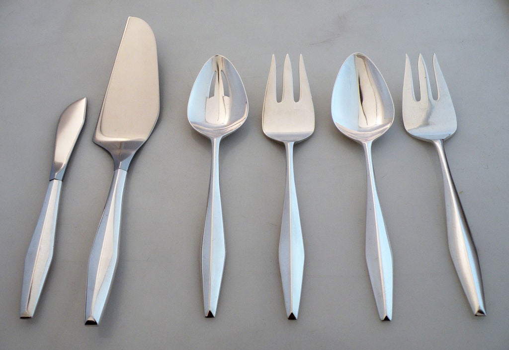 American Gio Ponti Designed Diamond Sterling Silver Flatware Set for 12 or 16, 1958 For Sale