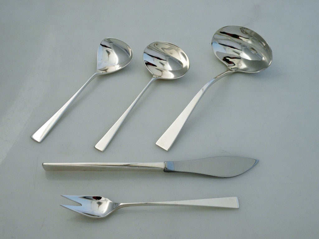 AWARD WINNING CA 1961 Reed Barton MODERN Sterling Silver Dimension Flatware In Excellent Condition For Sale In New York, NY