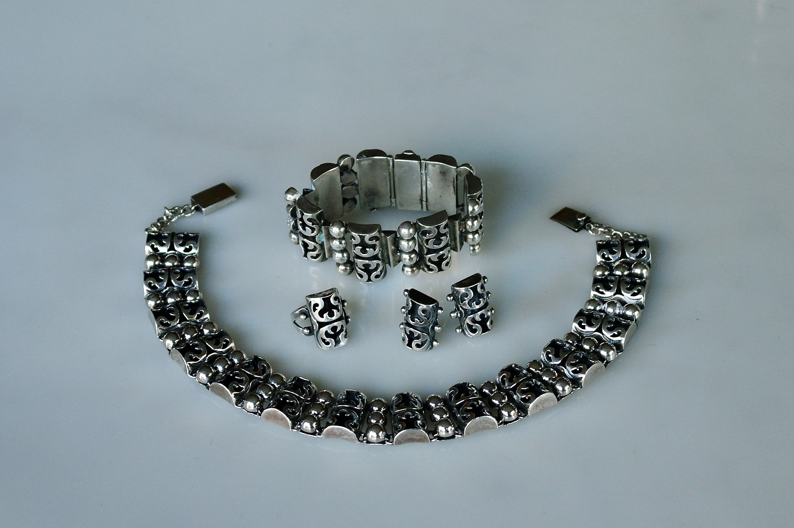 Victoria Taxco Sterling Silver 5 Piece Jewelry Suite
