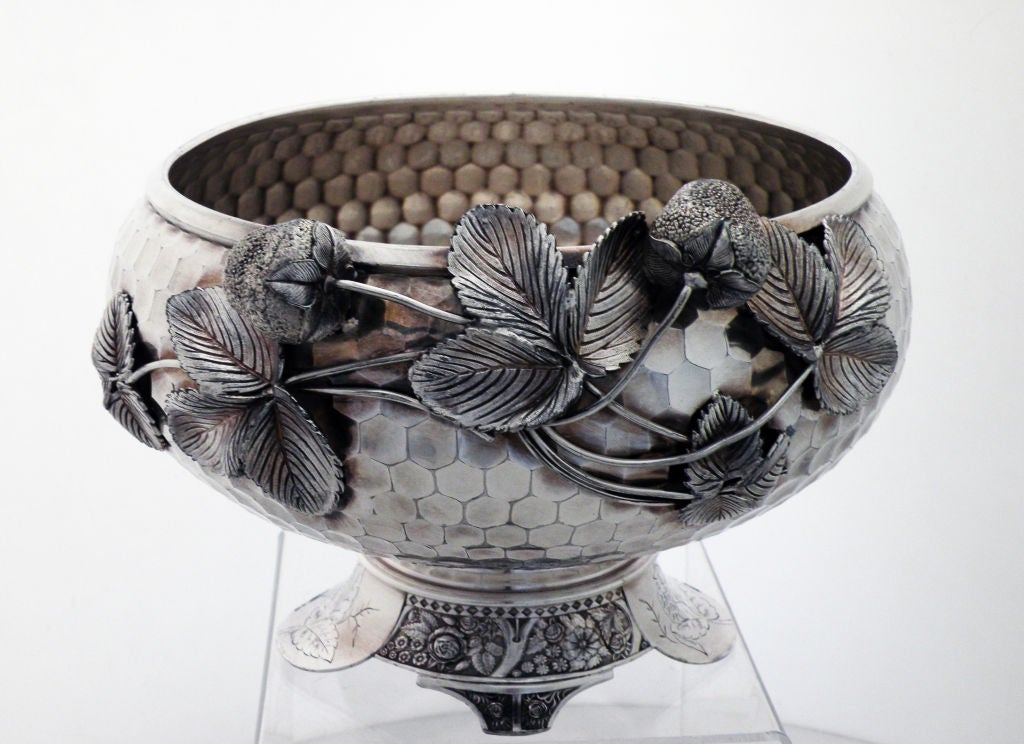 Aesthetic Wilcox Plated Hammered 3D Strawberry Bowl