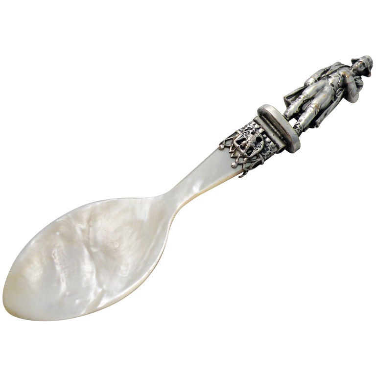 Napoleon Caviar Spoon 3-D Mother of Pearl Silverplate