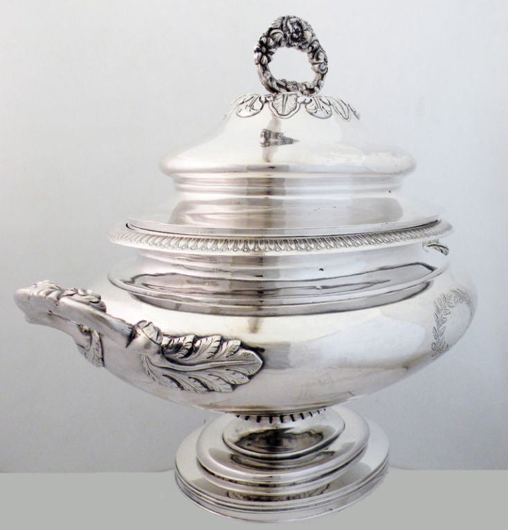 Exceedingly Rare J & I Cox 1840 Coin Silver Soup Tureen W/liner In Excellent Condition For Sale In New York, NY