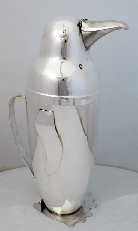 Mid-20th Century Schuelke Napier Silverplate Figural Penguin Cocktail Pitcher