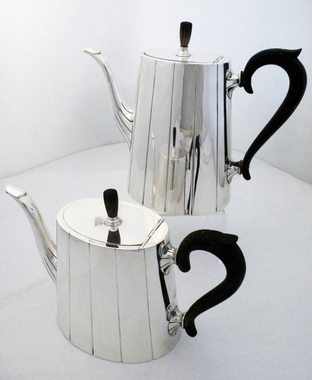 International Art Deco Sterling Silver  6 Piece Coffee Tea Set In Excellent Condition In New York, NY