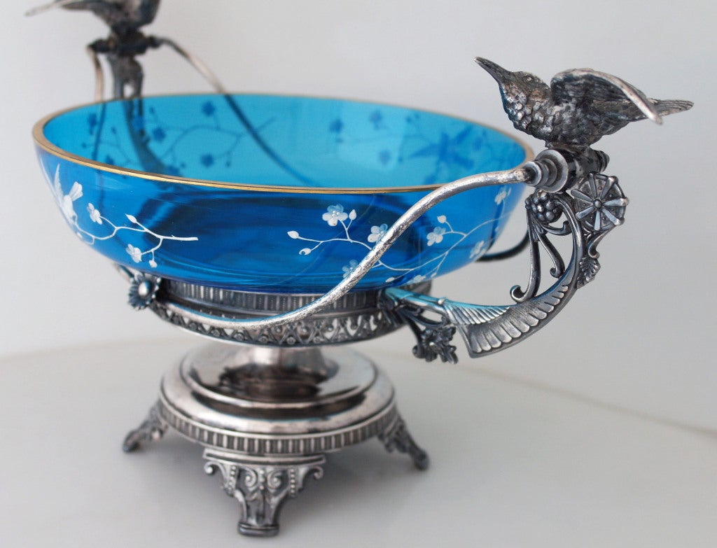 Aurora Silverplate Aesthetic Basket Centerpiece 3D Hummingbirds In Excellent Condition For Sale In New York, NY