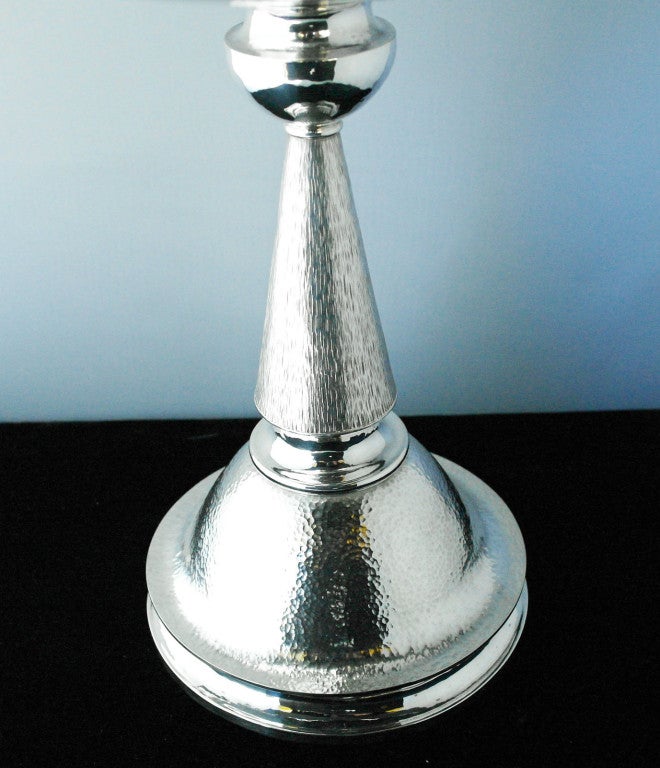 Haddon Hufford Sterling Silver 1-of-a-Kind Handwrought Tazza In Excellent Condition In New York, NY