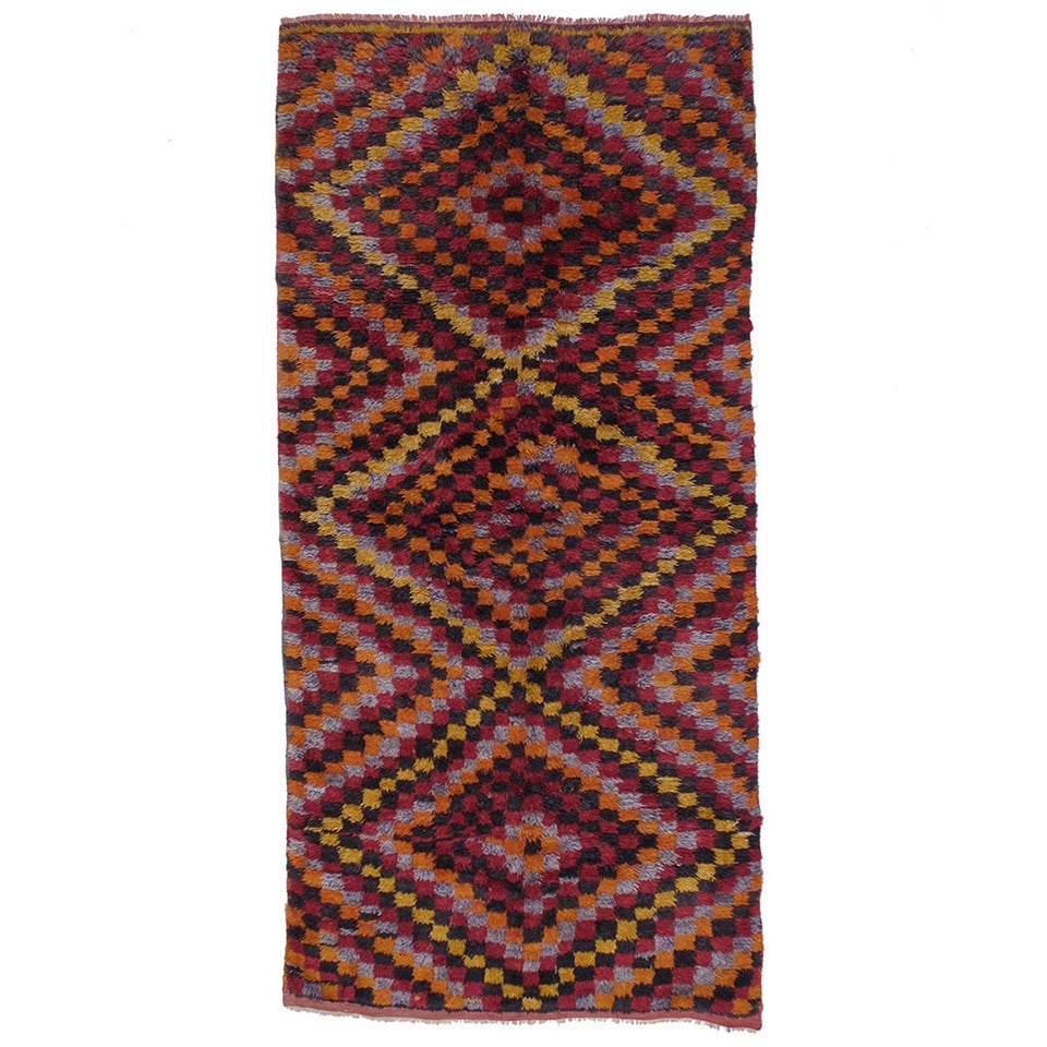 Three-Diamond Tulu Rug