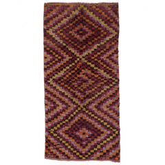Three-Diamond Tulu Rug 10