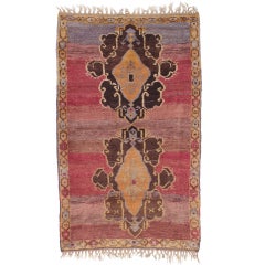 Kars Rug with Twin Shields