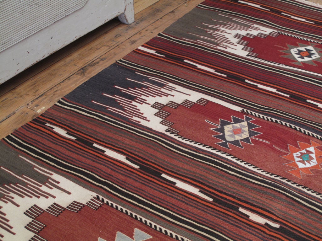 Balikesir Kilim Rug In Good Condition For Sale In New York, NY