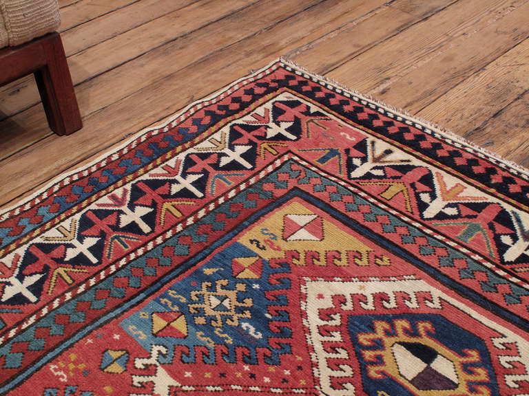 Noué à la main Superbe tapis Shirvan ancien en vente