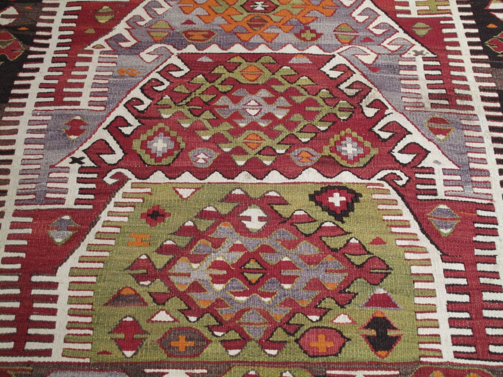 Sivrihisar Kilim Rug In Excellent Condition In New York, NY