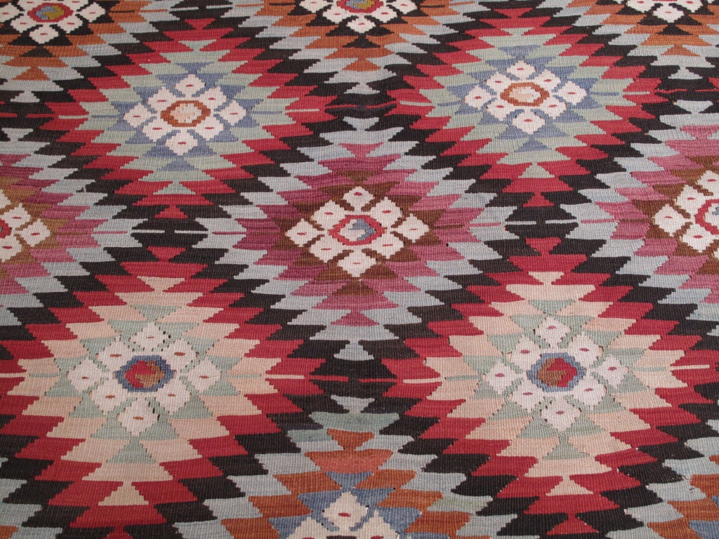 Mid-20th Century Balkan Kilim Rug For Sale