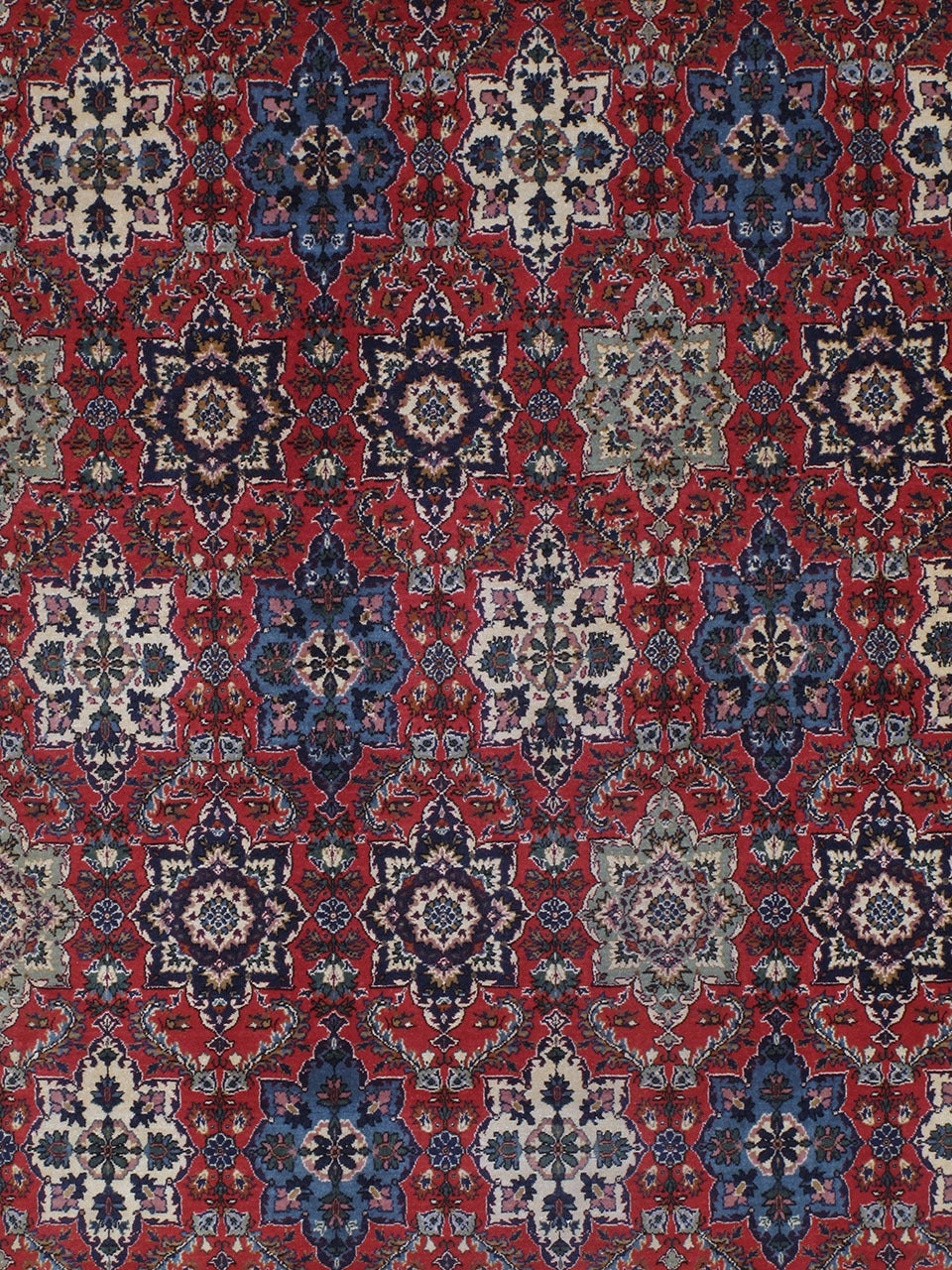 A classical beauty from a prolific weaving region in Eastern Turkey. A rare find, especially considering its excellent state of preservation.