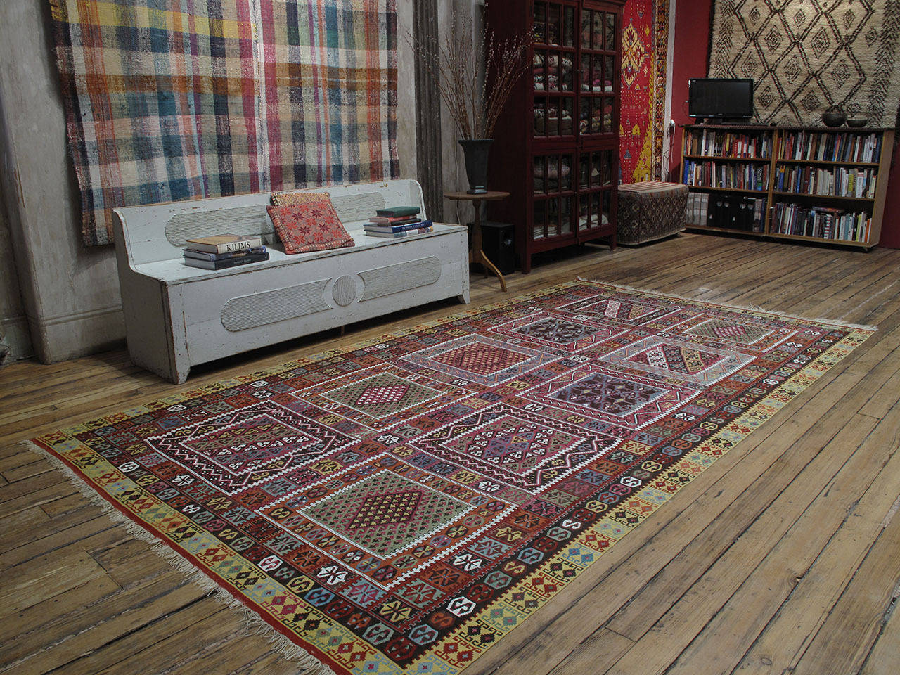 Hervorragender antiker Bayburt-Kilim-Teppich (Kelim) im Angebot