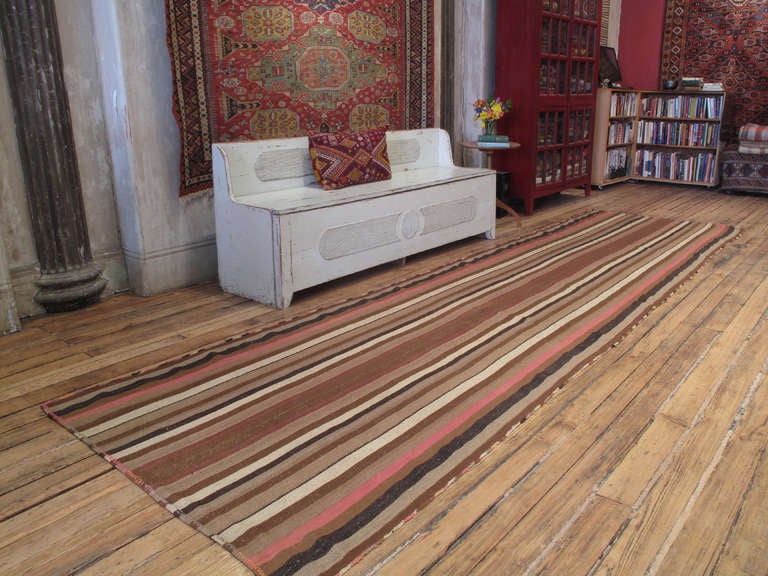 Karapinar Jajim rug with vertical bands. A very high quality tribal flat-weave rug from central Turkey with excellent wool and tight weave.
