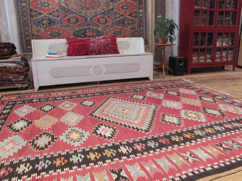 Balkan Kilim rug. A very nice old Kilim rug from the Balkans in lovely colors.
