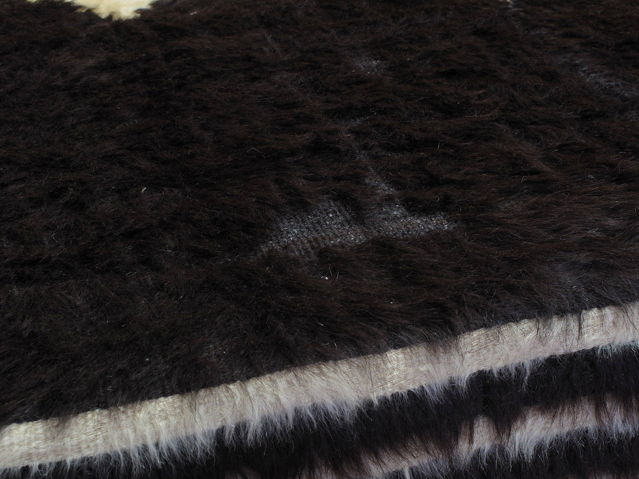 Angora Blanket In Good Condition In New York, NY