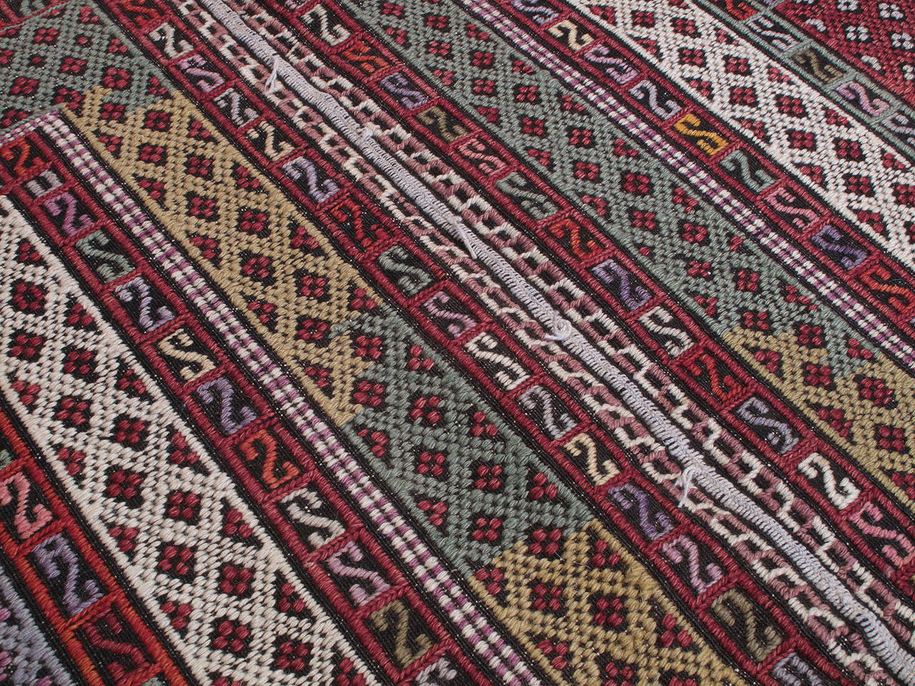 Hand-Woven Very Fine Kozak 