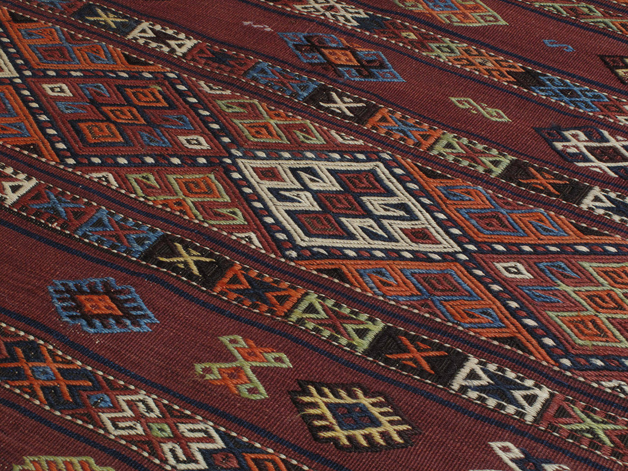 Kagizman Kilim Runner Rug In Excellent Condition For Sale In New York, NY