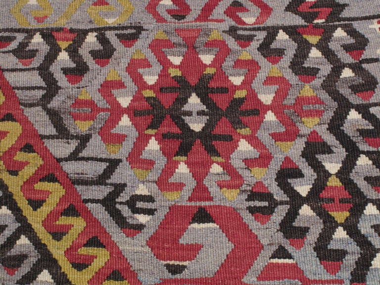 Eshme Kilim Rug In Good Condition For Sale In New York, NY