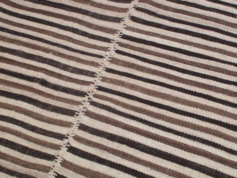 Striped Kilim In Good Condition In New York, NY