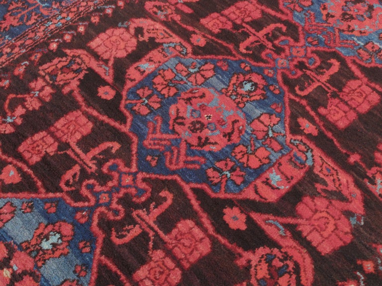 Noué à la main Tapis long Kula antique en vente