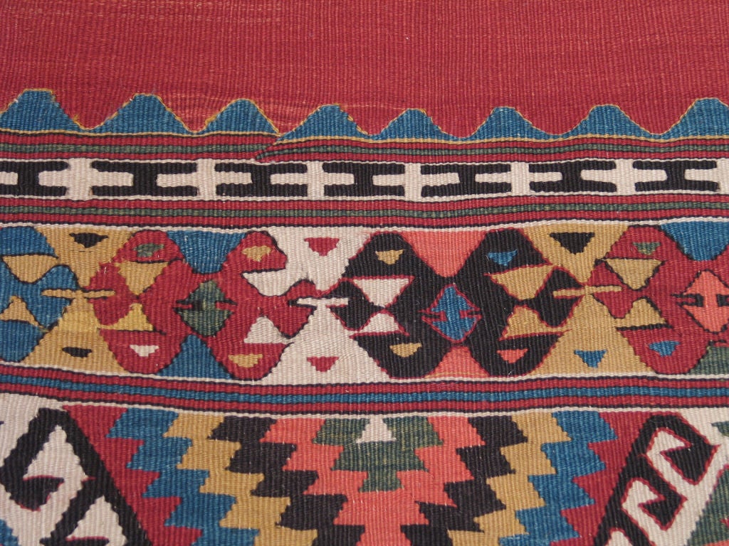 Antique Fethiye Kilim Rug In Good Condition For Sale In New York, NY