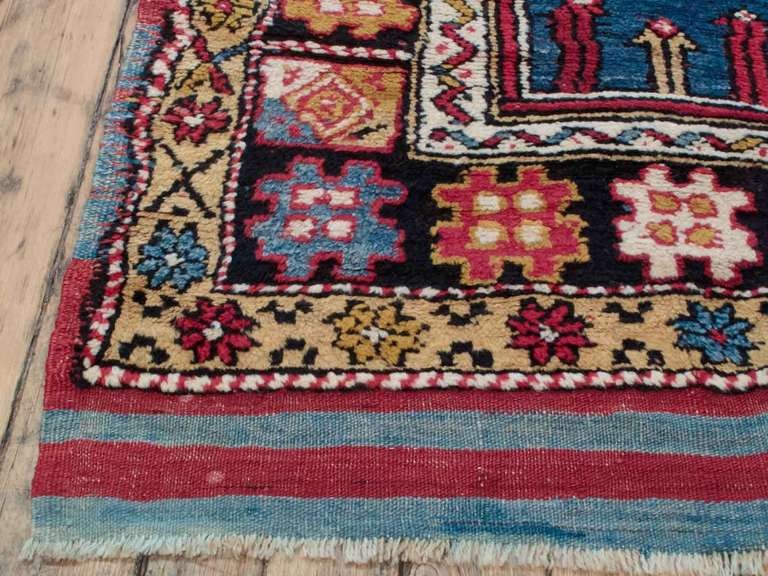 Antique West Anatolian Long Rug In Good Condition For Sale In New York, NY