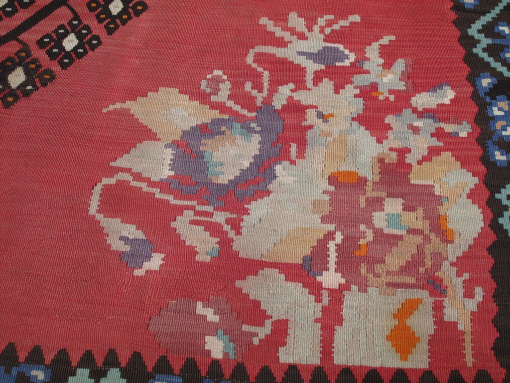 Balkan Kilim Rug In Good Condition For Sale In New York, NY