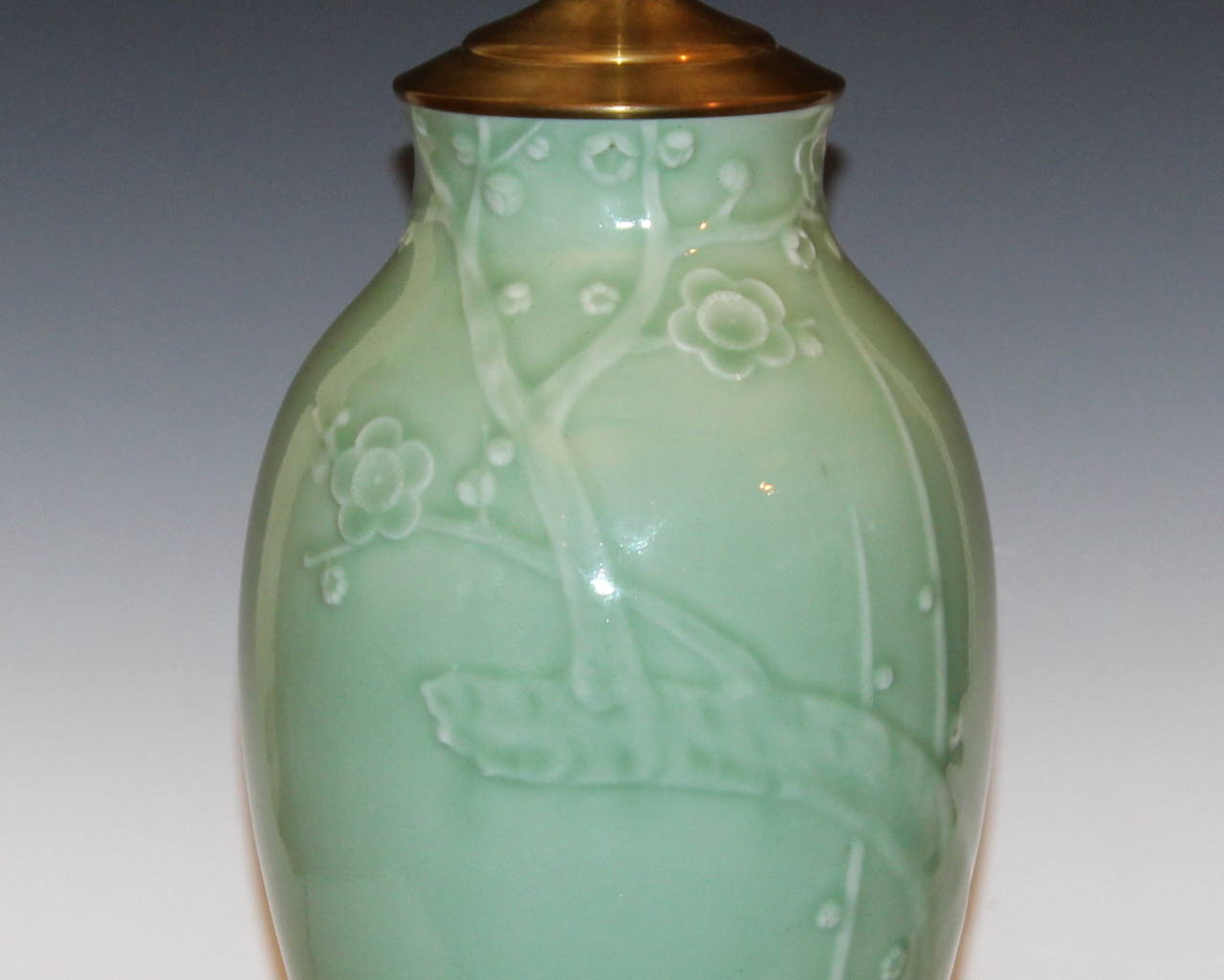 Vintage Japanese Carved Studio Porcelain Celadon Lamp 4