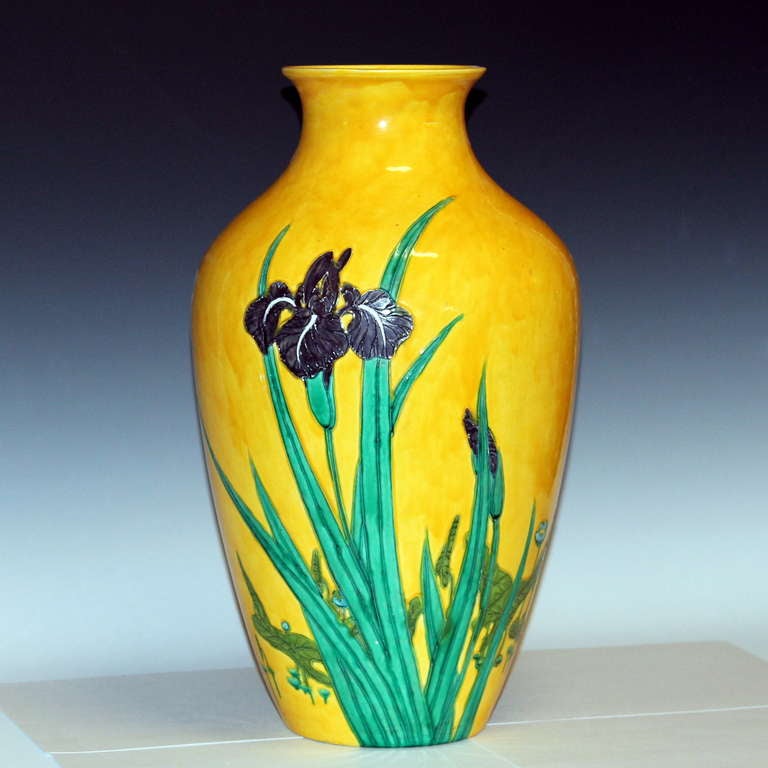 20th Century Kutani Vase with Irises For Sale