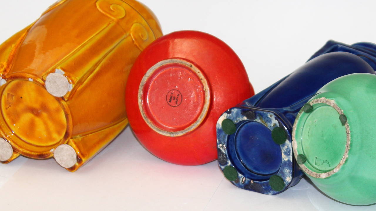 Collection Art Deco Awaji Pottery in Colorful Glazes In Excellent Condition For Sale In Wilton, CT