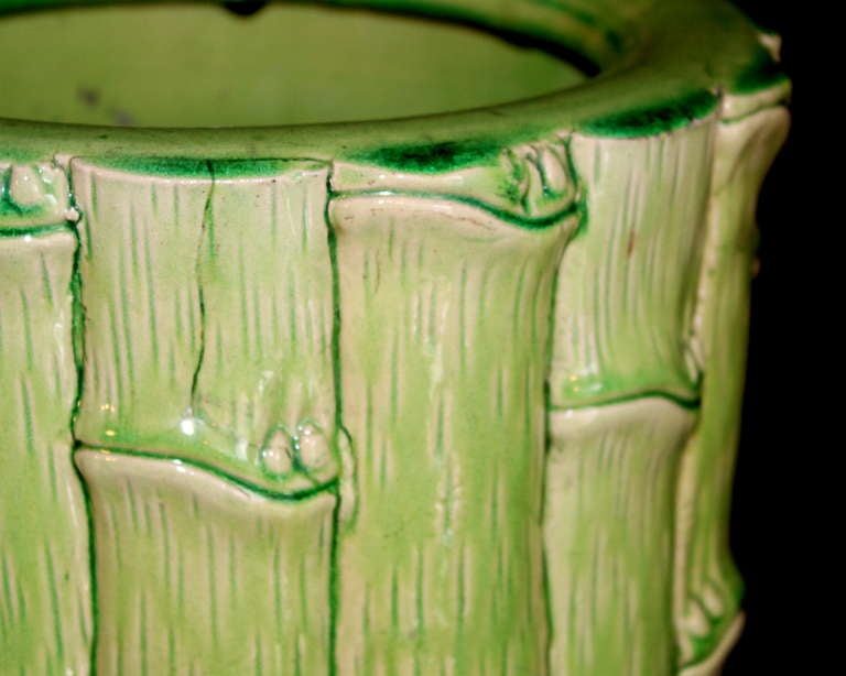Kyoto Pottery Stick Umbrella Stand in Lime Green Glaze 1
