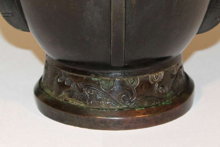 Antique Japanese Patinated Bronze Yen Yen Vase 2