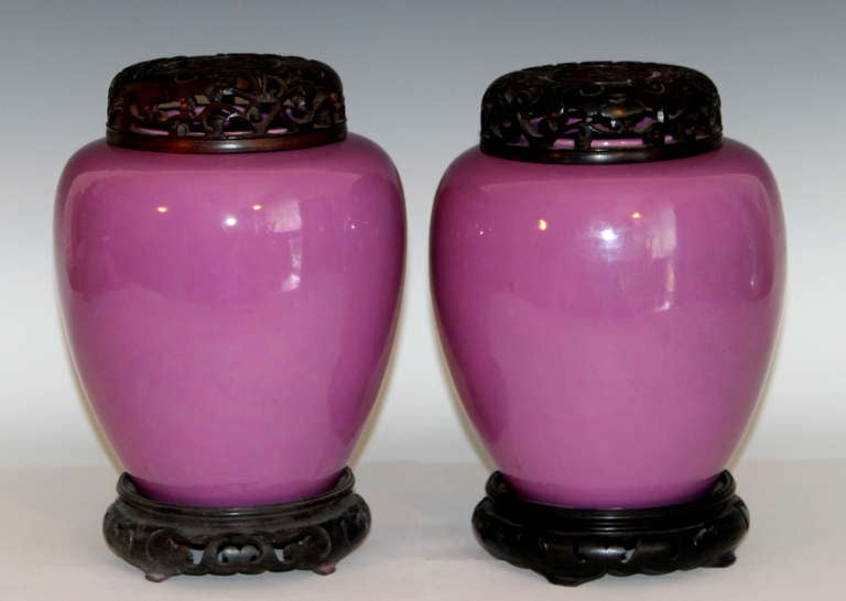 Art Deco Pair of Awaji Pottery Ginger Jars in Lavender Glaze