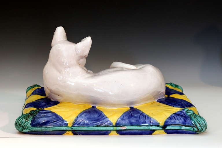 majolica cats