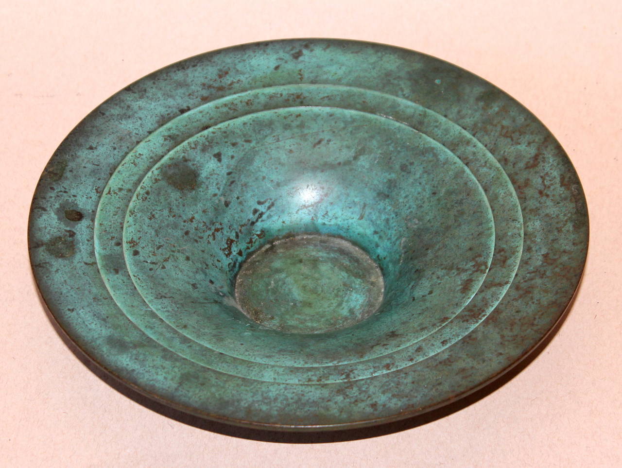 Mid-20th Century Vintage Japanese Art Deco Green Patinated Bronze Bowl Centerpiece For Sale
