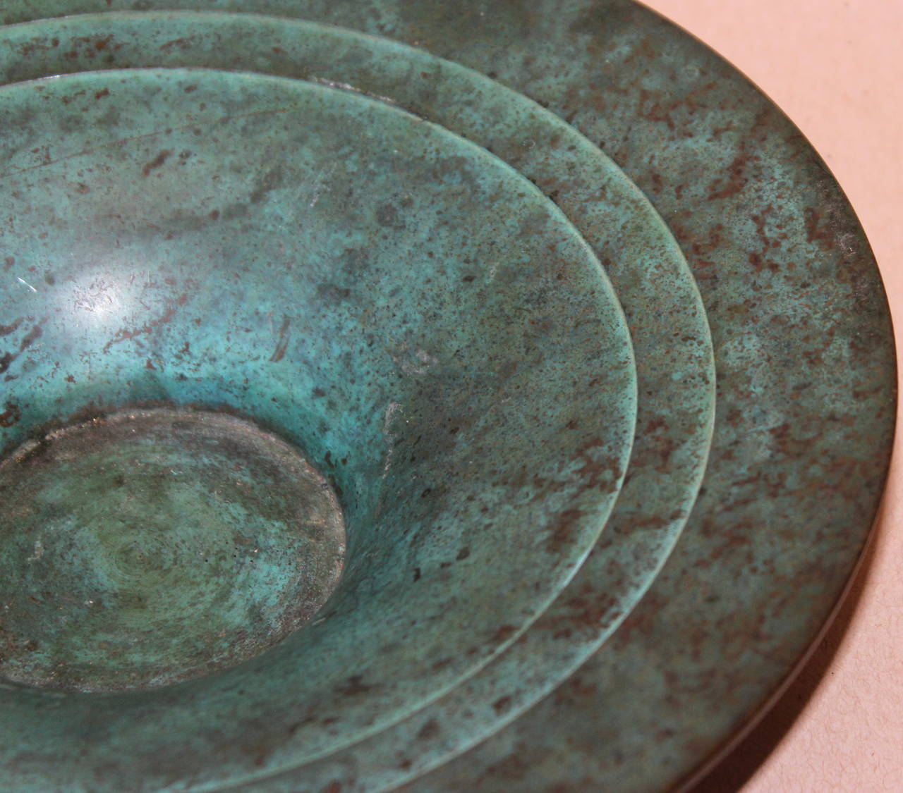 Vintage Japanese Art Deco Green Patinated Bronze Bowl Centerpiece For Sale 1