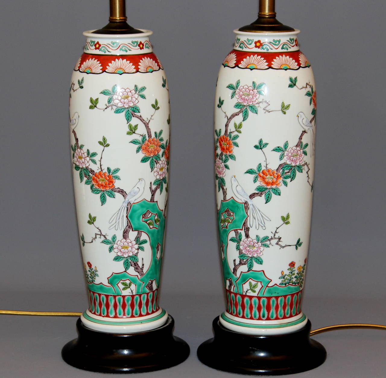 Qing Matched Pair Vintage Japanese Porcelain Famille Verte Lamps