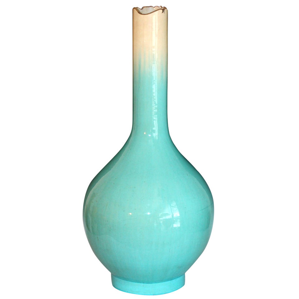 Grand vase bouteille Kyoto-Awaji en émail craquelé bleu ciel