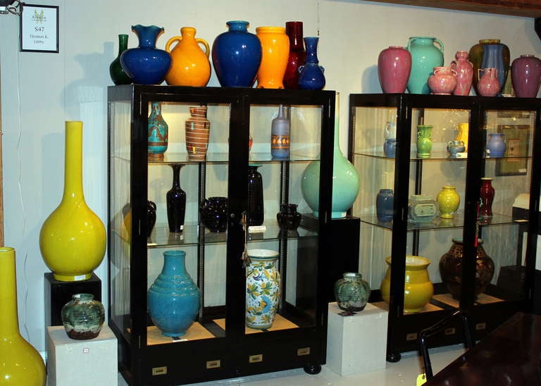 Grand vase bouteille Kyoto-Awaji en émail craquelé bleu ciel en vente 3