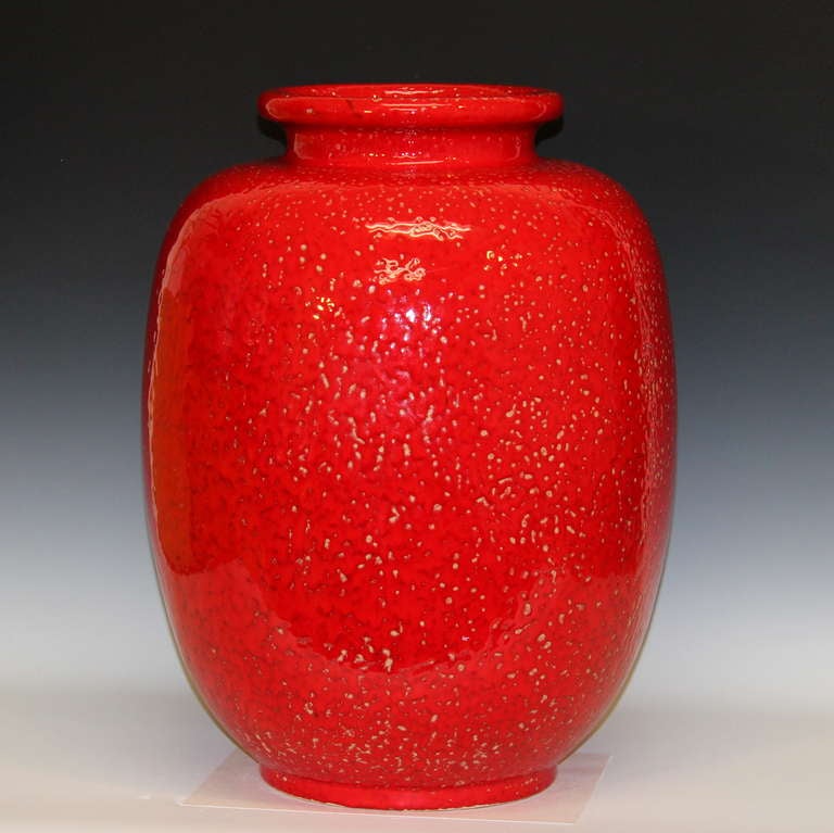 Massive Richard Uhlemeyer Atomic Red West German Modernist Vase 6