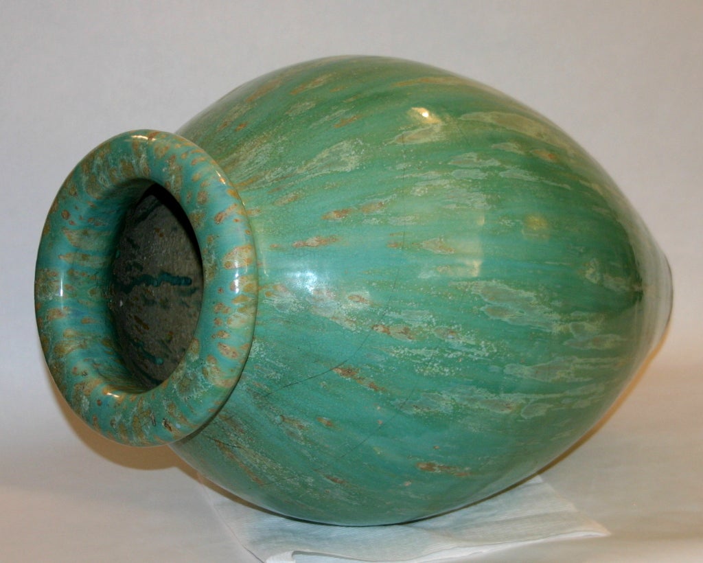 Large Galloway Vase In Excellent Condition In Wilton, CT